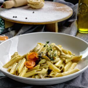 Tavuklu Mantarlı Penne Köri